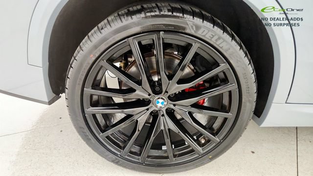 Used 2025 BMW X5 xDrive40i w/ M Sport Package AWD/4WD image 81