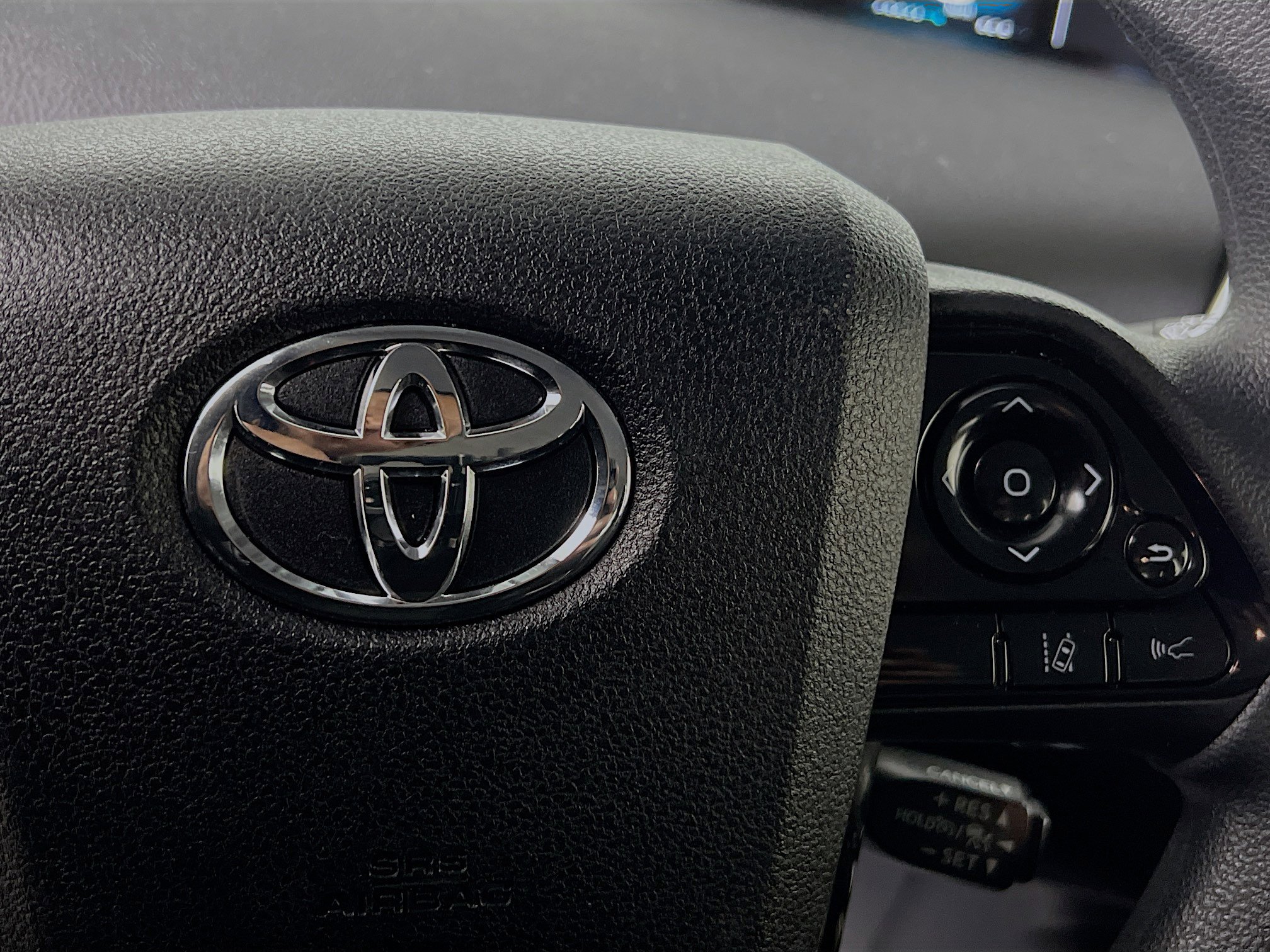 Used 2022 Toyota Prius LE image 19