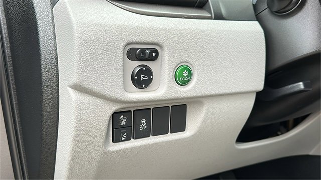 Used 2021 Honda Pilot EX image 12