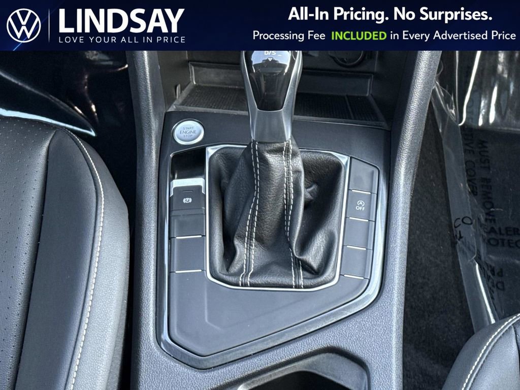 Used 2023 Volkswagen Tiguan SE w/ Panoramic Sunroof Package FWD image 17