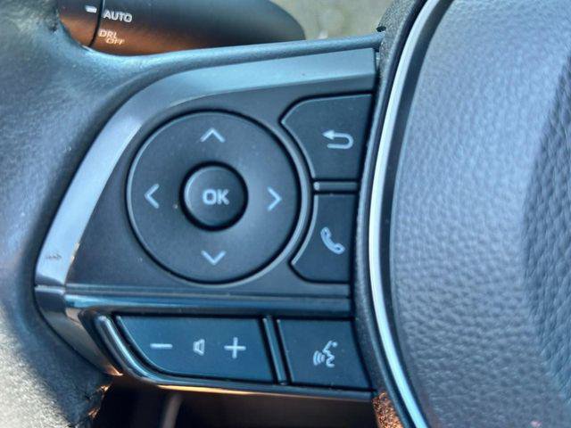 Certified 2023 Toyota Corolla Cross LE w/ Moonroof Package AWD/4WD image 18