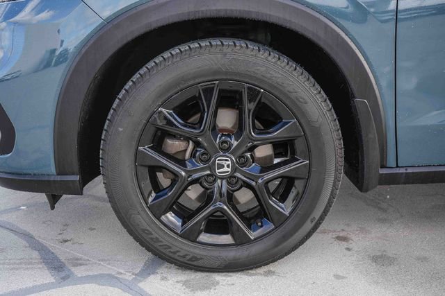 Certified 2025 Honda HR-V Sport image 13