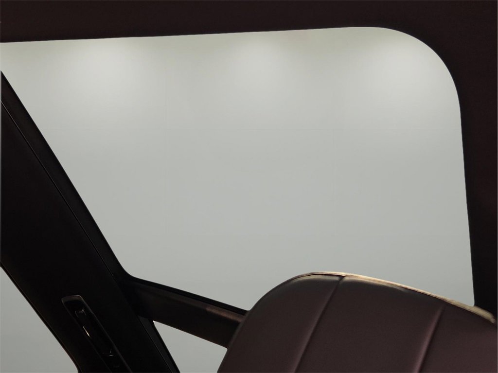 Used 2024 Land Rover Range Rover Sport SE image 16