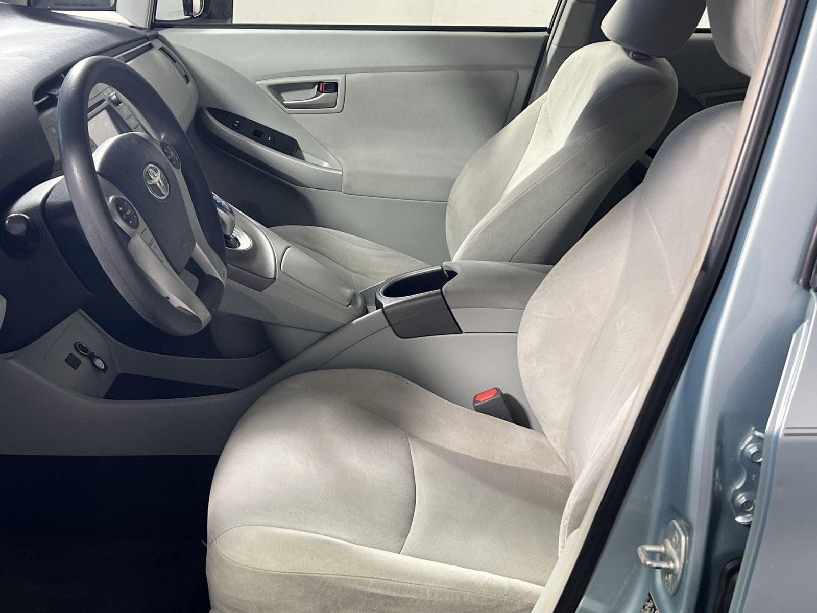 Used 2014 Toyota Prius Two FWD image 13