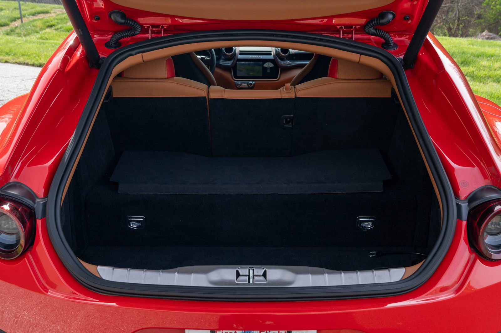 Certified 2017 Ferrari GTC4Lusso image 12