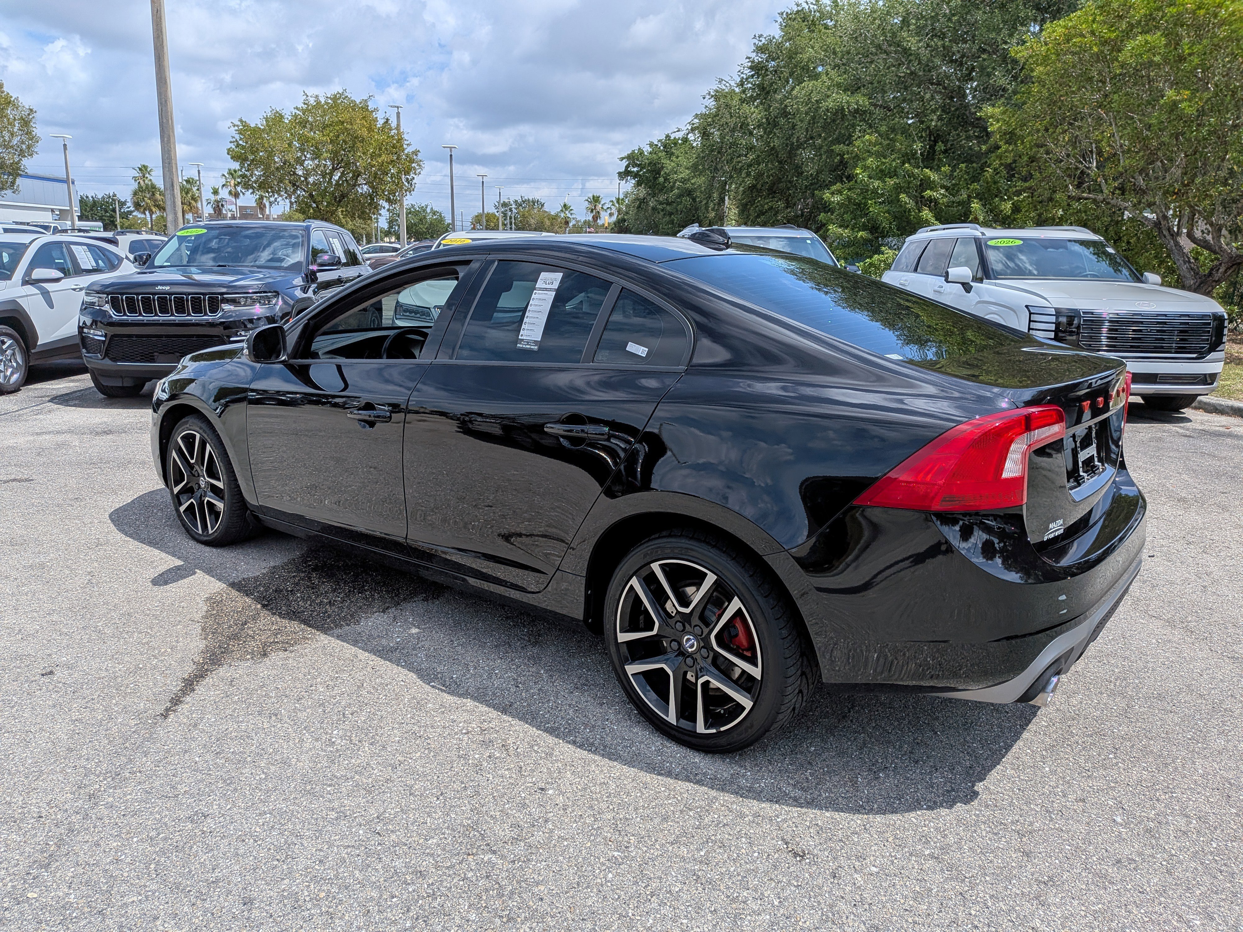 Used 2017 Volvo S60 T5 Dynamic AWD/4WD image 6