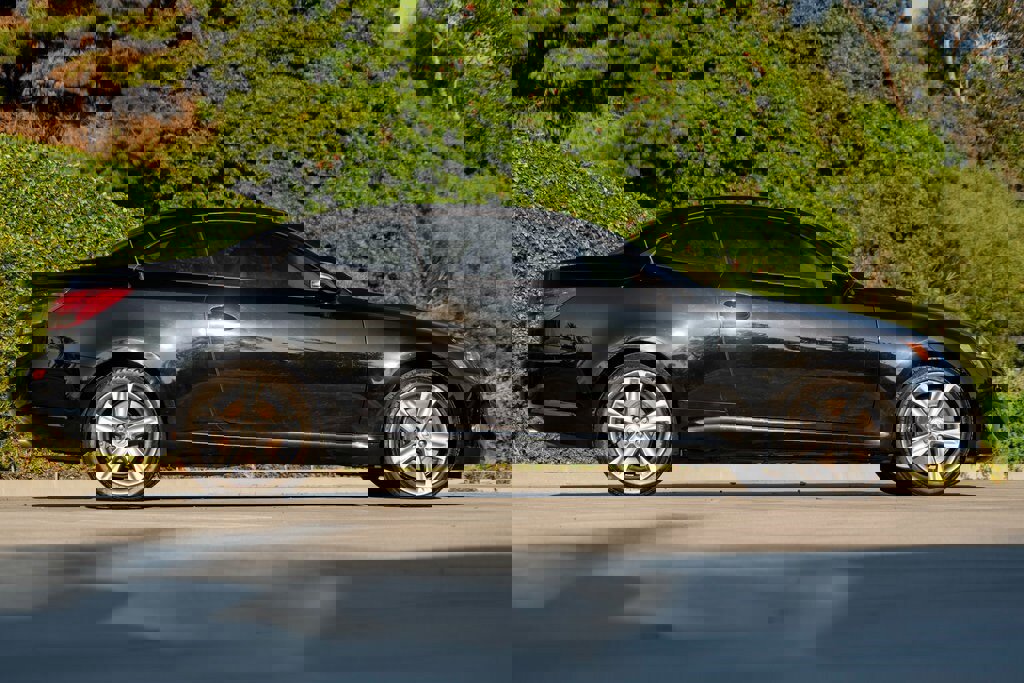 Used 2012 Lexus IS 350C RWD image 11