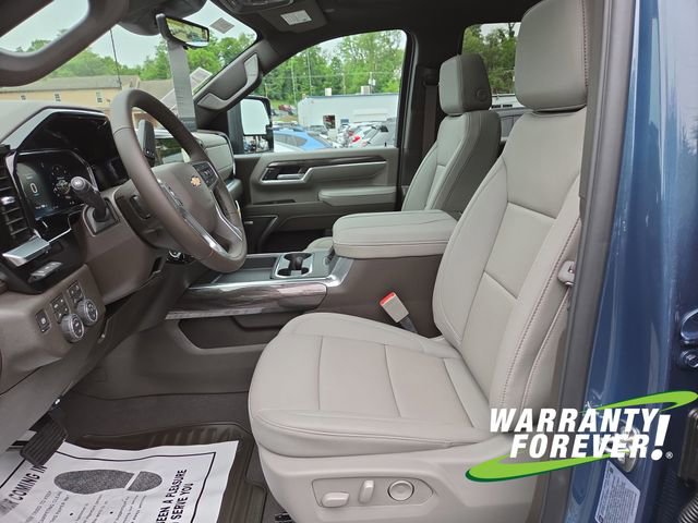 New 2026 Chevrolet Silverado 3500 LTZ w/ LTZ Premium Package AWD/4WD image 14