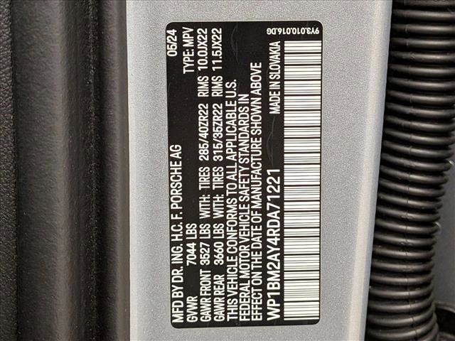 Used 2024 Porsche Cayenne Turbo image 30