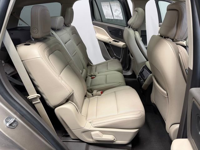 Used 2020 Lincoln Aviator Reserve w/ Equipment Group 201A image 20