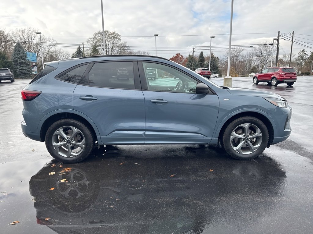 Used 2023 Ford Escape ST-Line image 10