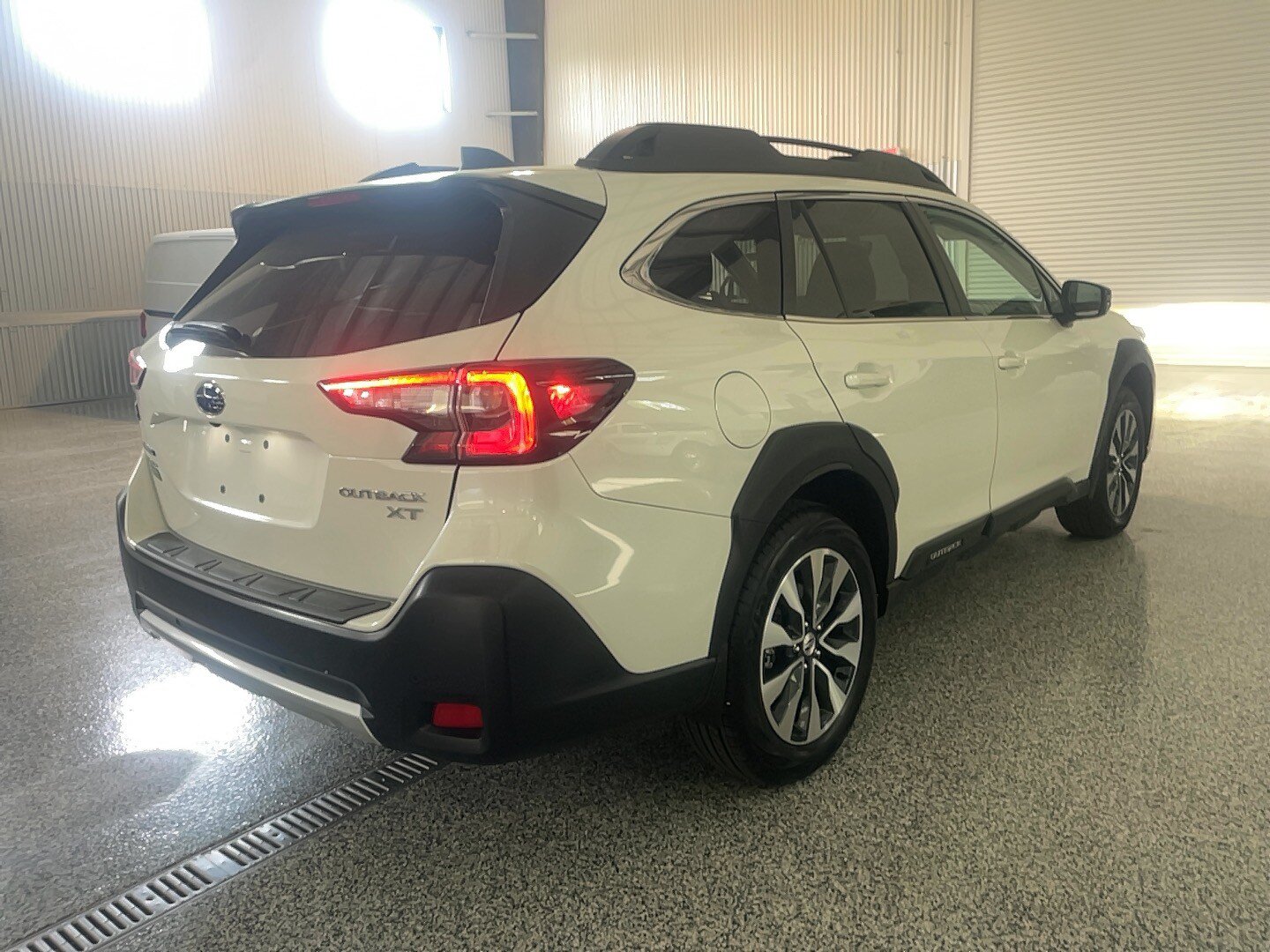 Used 2025 Subaru Outback Limited XT w/ Popular Package #2 AWD/4WD image 19