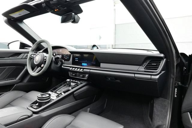 Used 2026 Porsche 911 Targa 4S AWD/4WD image 15