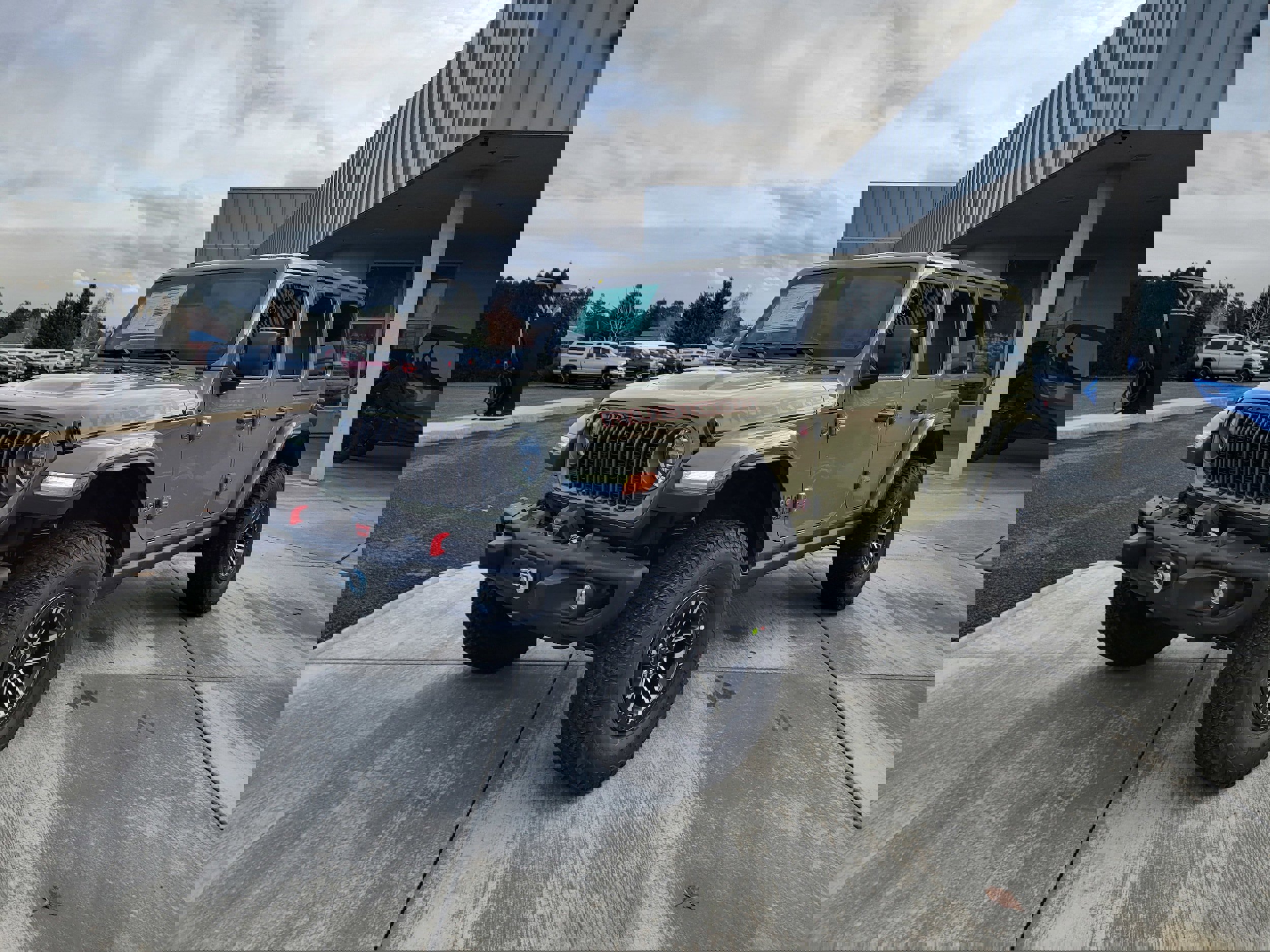 New 2026 Jeep Wrangler Unlimited Rubicon w/ Xtreme 35 Tire Package image 13