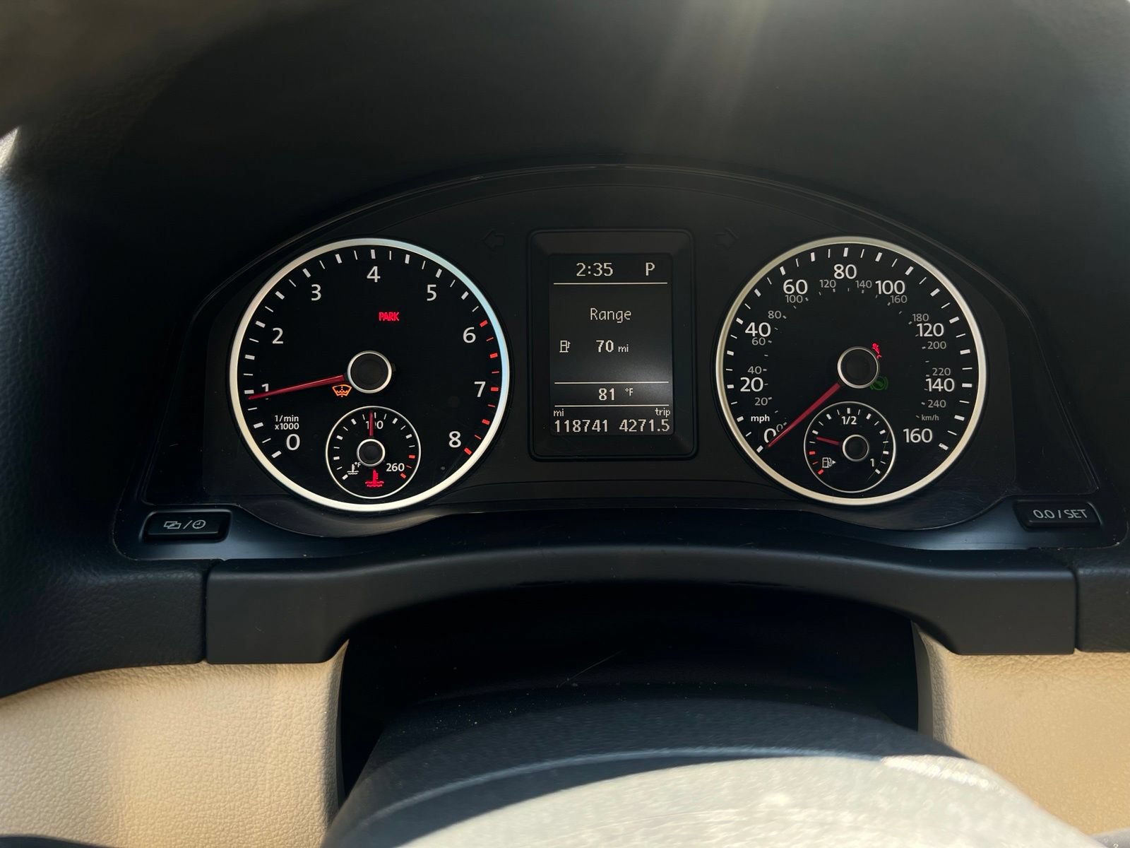 Used 2014 Volkswagen Tiguan SEL FWD image 12