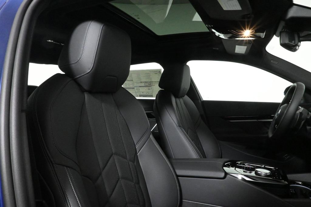 Used 2026 BMW 530i xDrive w/ Premium Package image 36