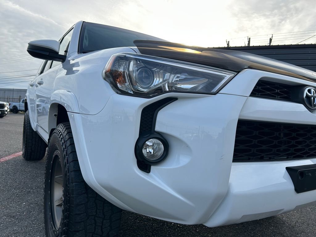 Used 2016 Toyota 4Runner SR5 image 36