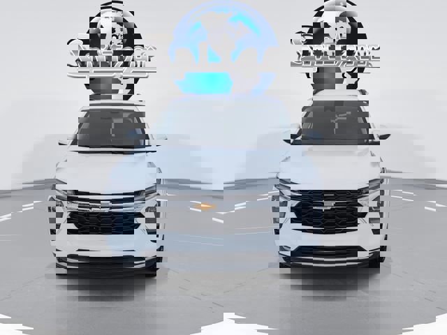 New 2026 Chevrolet Trax LT w/ Driver Confidence Package image 3