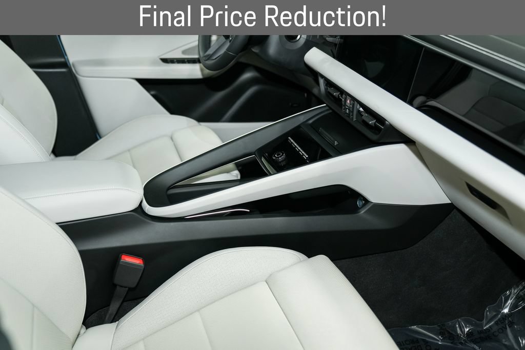 Used 2025 Porsche Macan 4S Electric AWD/4WD image 62