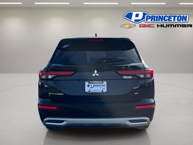 Used 2023 Mitsubishi Outlander SE image 6
