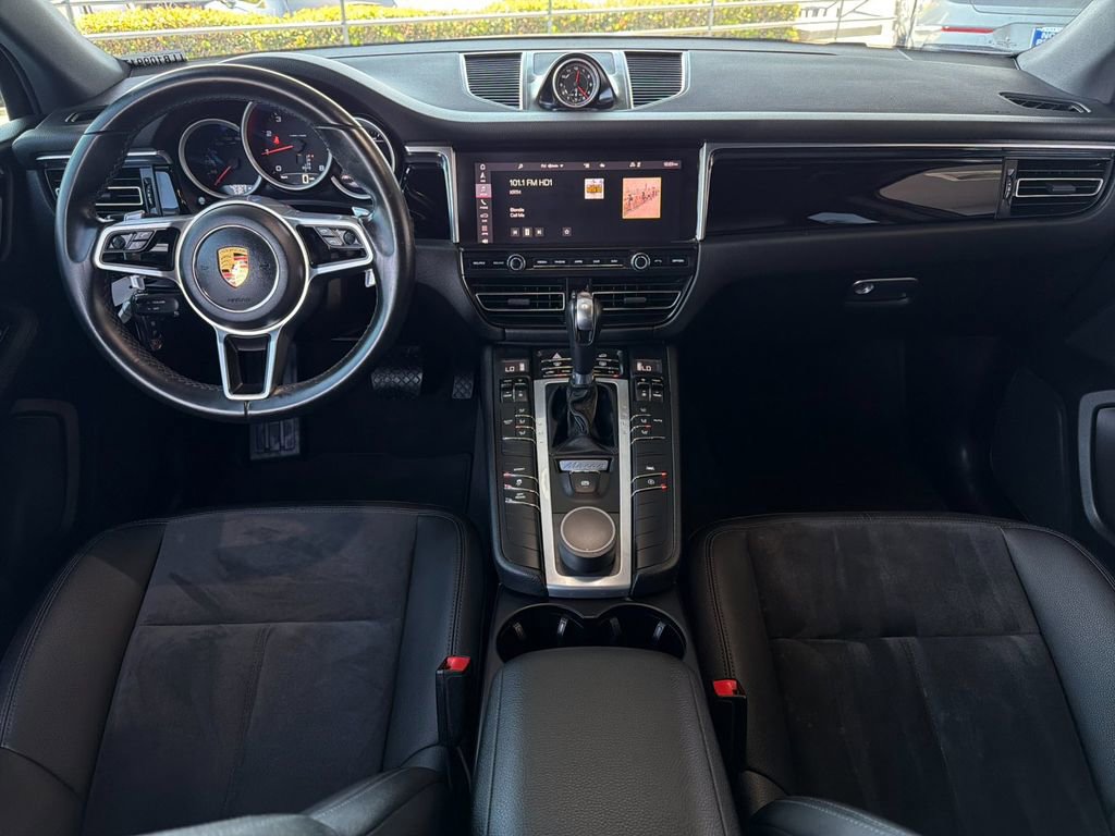 Used 2020 Porsche Macan AWD/4WD image 13