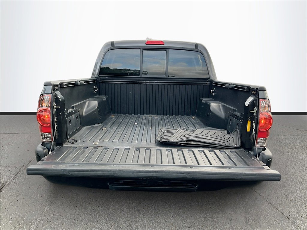 Used 2014 Toyota Tacoma 2WD Double Cab image 22
