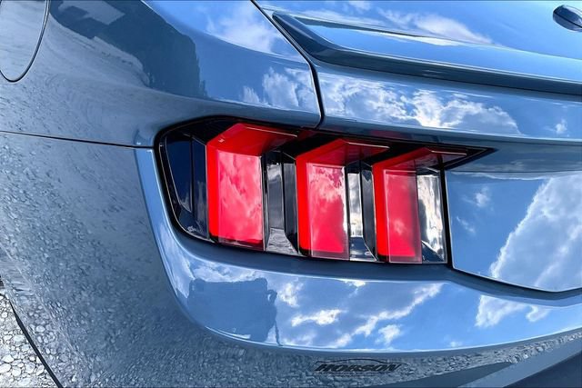 Used 2025 Ford Mustang Premium RWD image 28