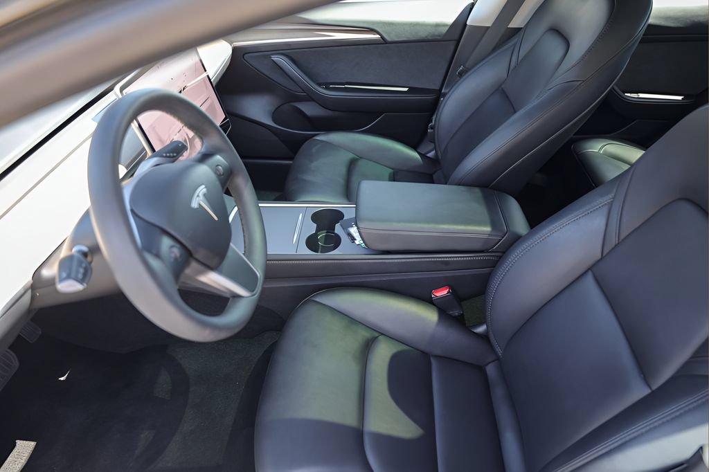Used 2023 Tesla Model 3 Standard Range RWD image 9