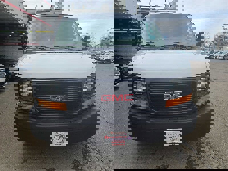 Used 2017 GMC Savana 2500 2500 3DR EXTENDED CARGO VAN/V8 image 3