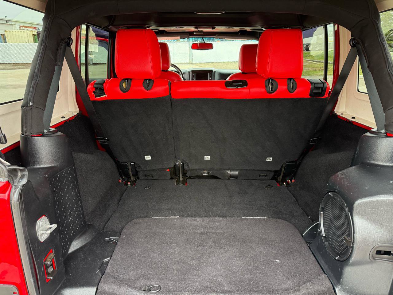 Used 2014 Jeep Wrangler Unlimited Sahara w/ Dual Top Group image 16