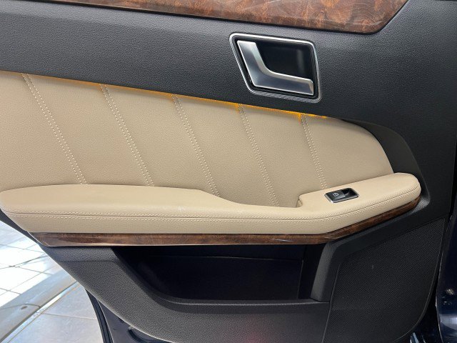 Used 2012 Mercedes-Benz E 350 4MATIC Sedan image 38