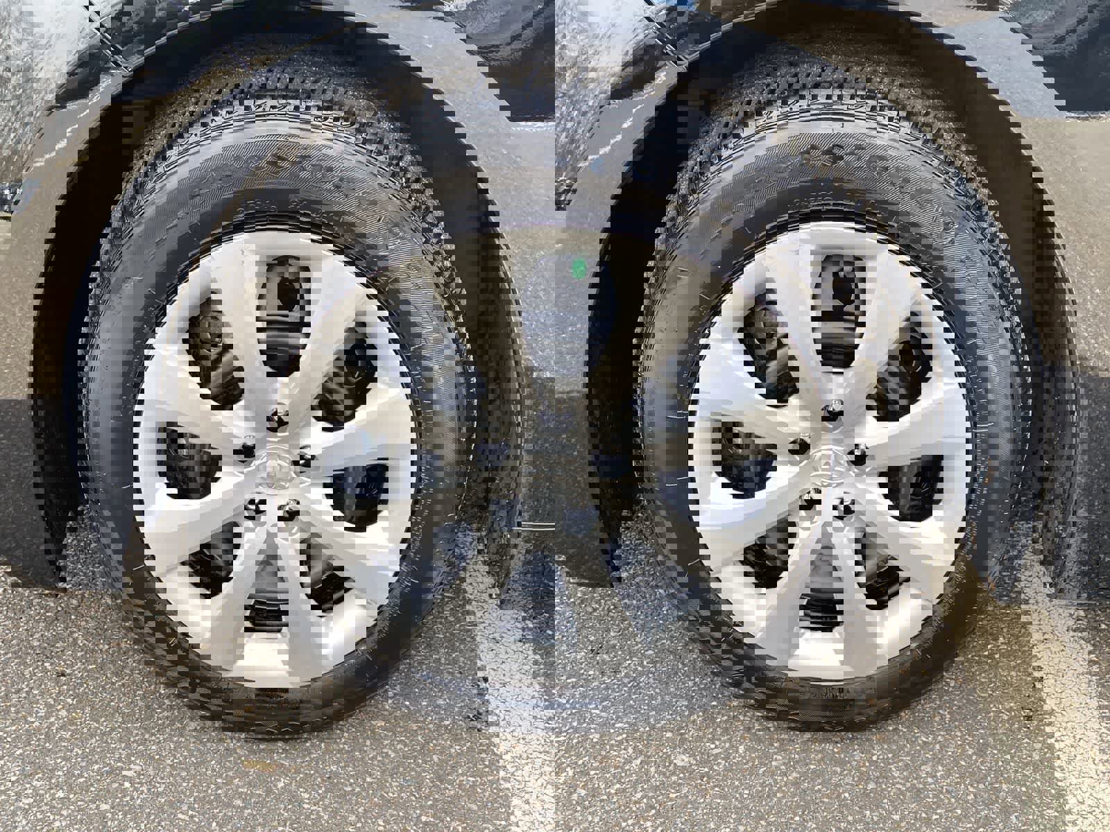 Used 2025 Toyota Corolla LE image 15