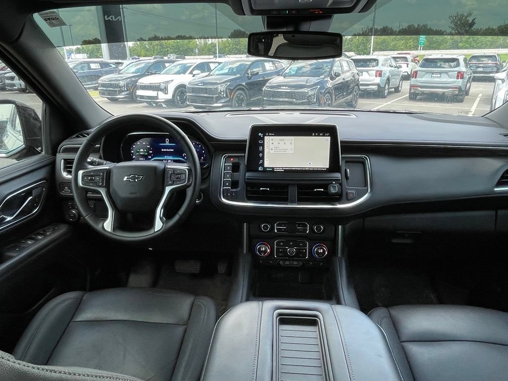 Used 2024 Chevrolet Tahoe Z71 w/ Luxury Package AWD/4WD image 33