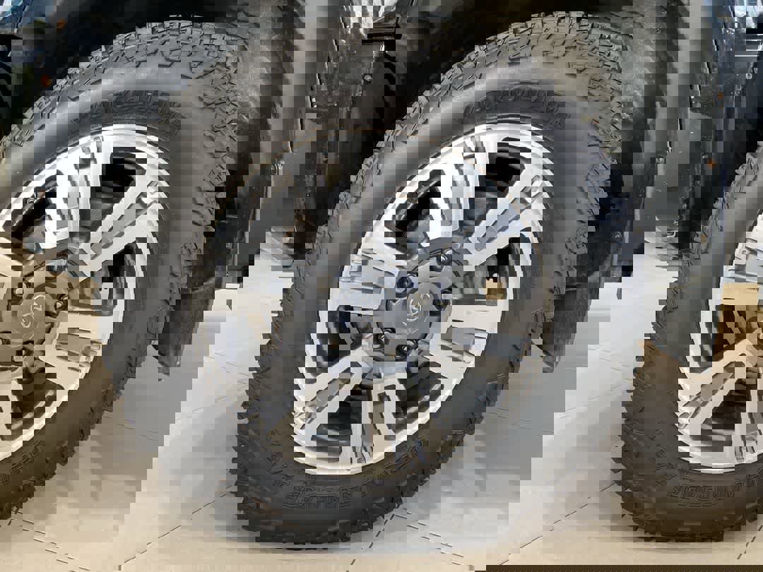 Used 2019 Toyota Tundra Platinum image 10