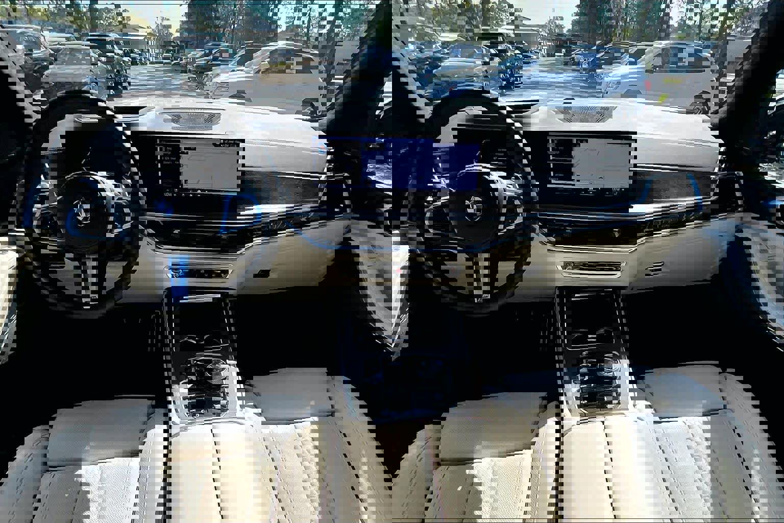 Certified 2025 BMW X7 xDrive40i w/ Executive Package image 16