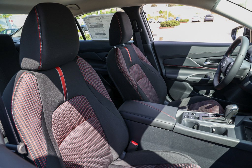 New 2027 Nissan Sentra SR FWD image 21