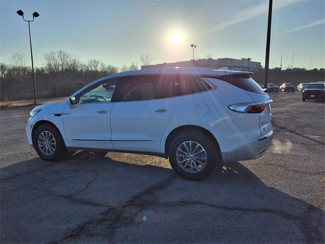 Used 2024 Buick Enclave Premium image 28