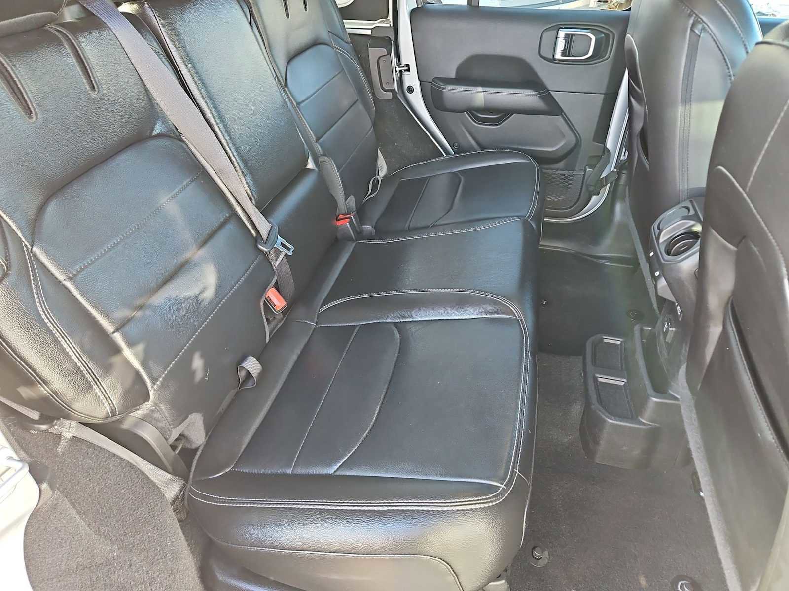 Used 2023 Jeep Wrangler Sahara w/ Cold Weather Group image 19