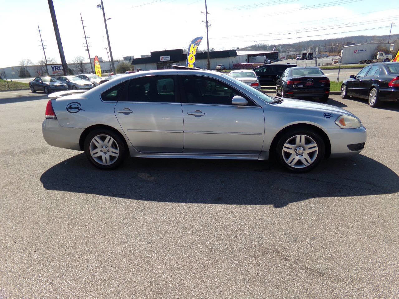 Used 2011 Chevrolet Impala LT w/ Luxury Edition Package image 3