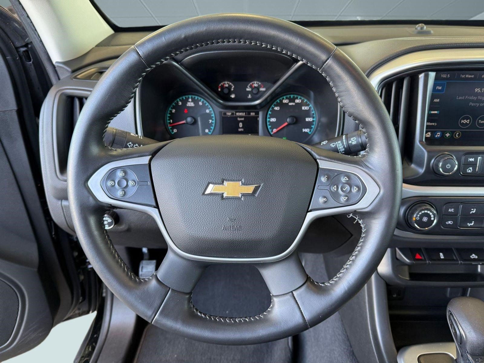 Used 2022 Chevrolet Colorado LT w/ LT Convenience Package image 17