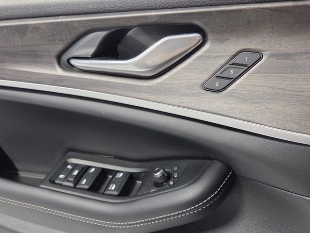 New 2026 Jeep Grand Cherokee Limited w/ Limited Altitude Package RWD image 29