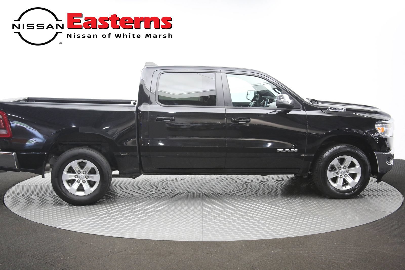Used 2024 RAM 1500 Laramie RWD image 44