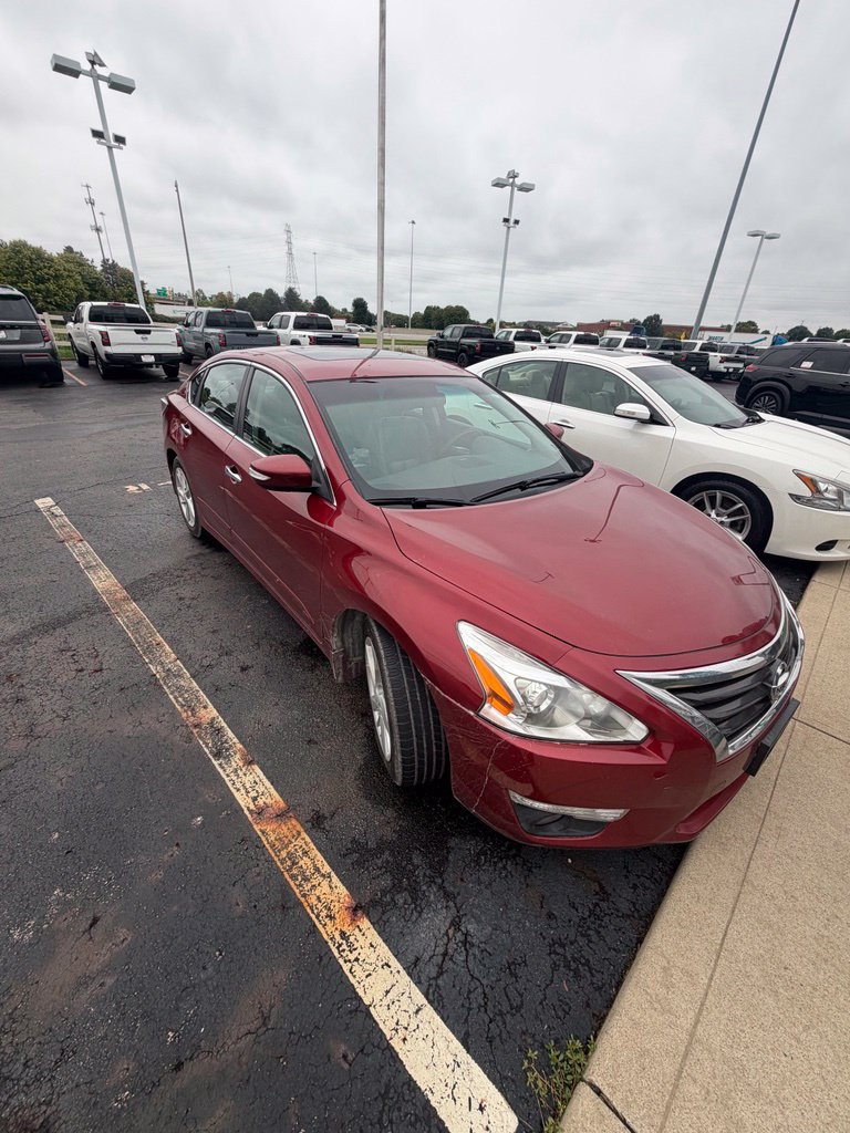 Used 2015 Nissan Altima 2.5 SL w/ Technology Package FWD image 1