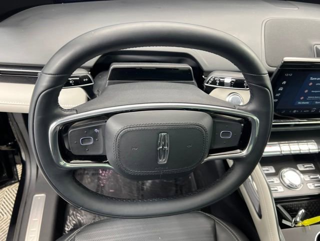 Certified 2025 Lincoln Nautilus Reserve AWD/4WD image 21