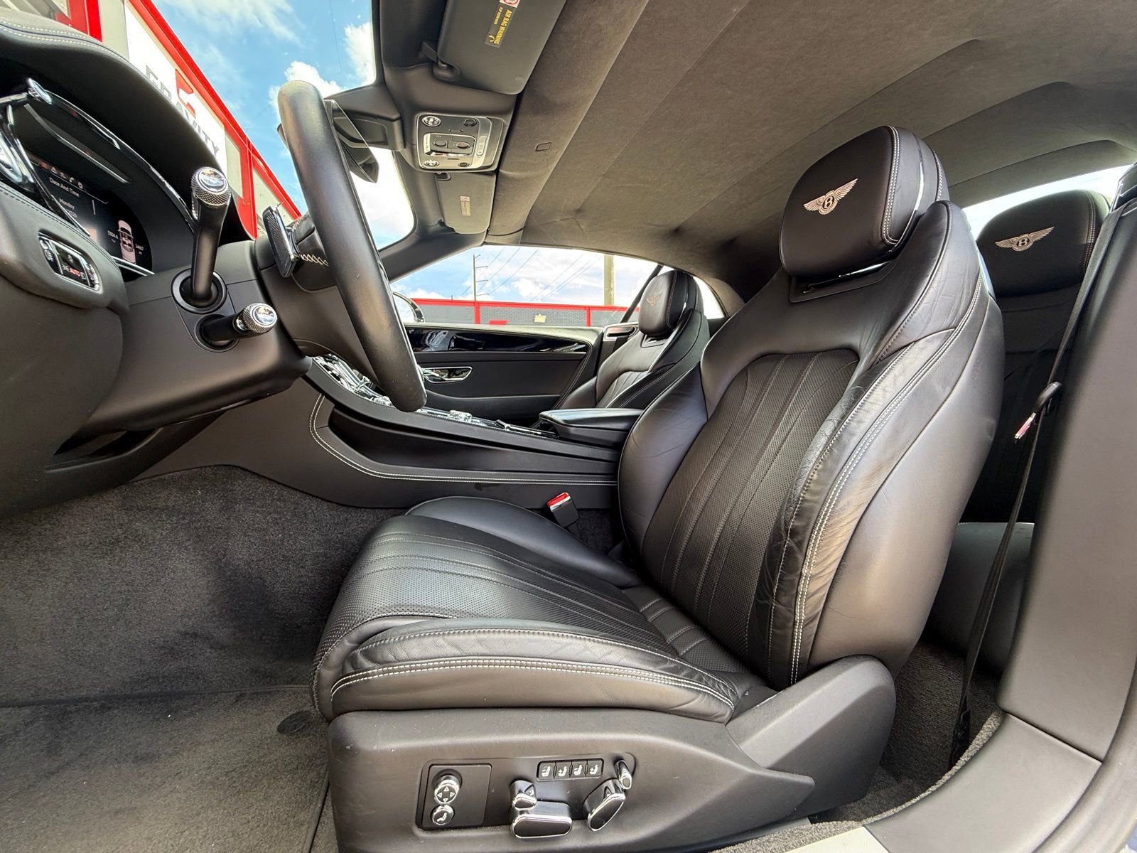 Used 2020 Bentley Continental GT V8 First Edition image 18