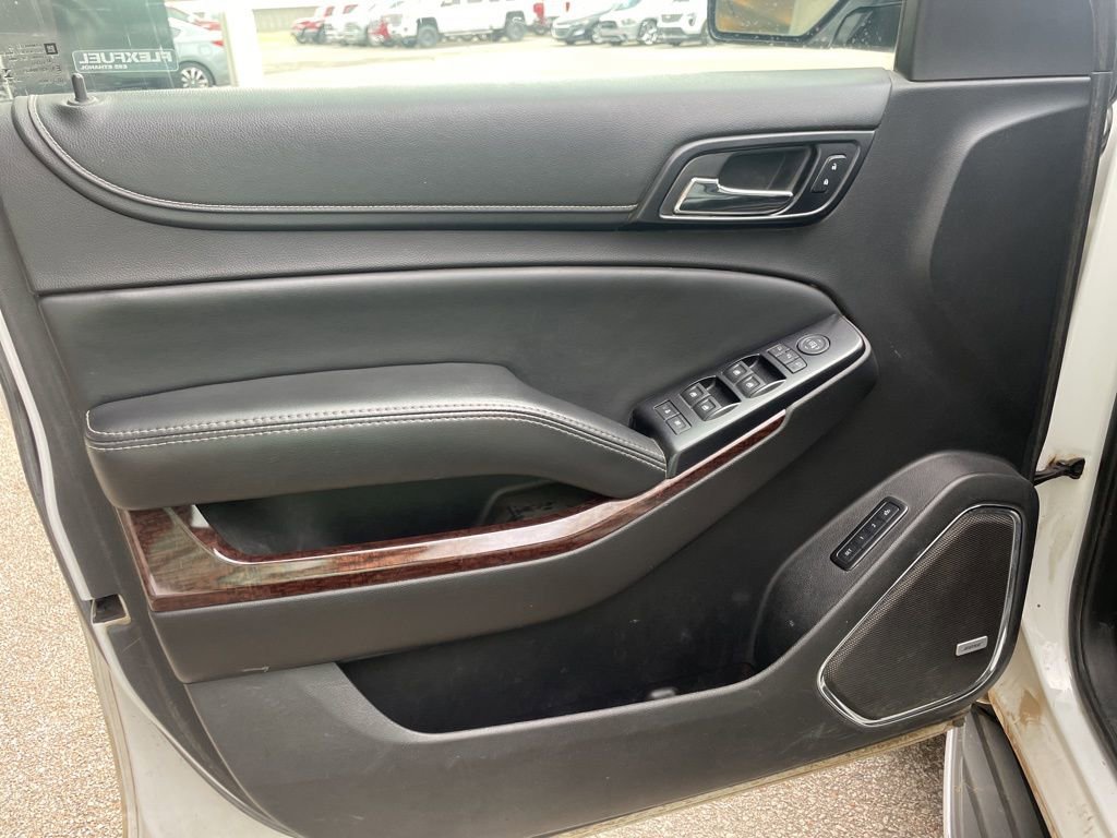 Used 2016 GMC Yukon SLT image 29