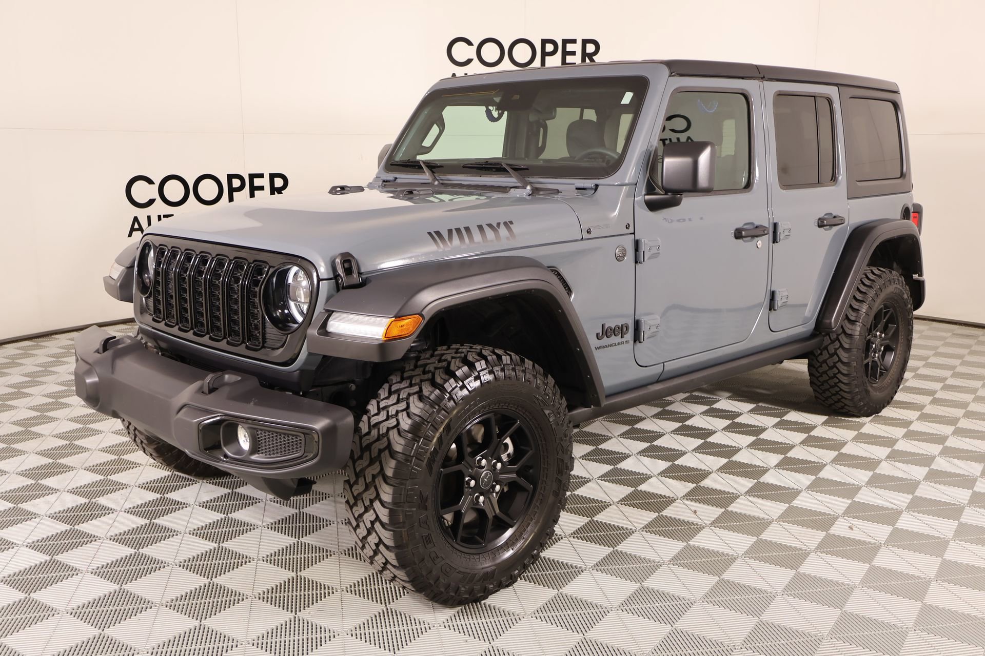 Used 2024 Jeep Wrangler Unlimited Sport AWD/4WD image 10