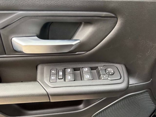 New 2026 RAM 1500 Express AWD/4WD image 18