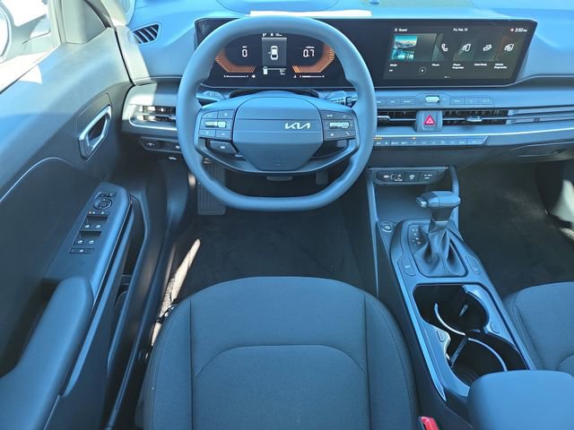 New 2026 Kia K4 LXS image 9