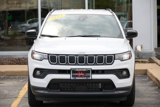 Used 2023 Jeep Compass Latitude w/ Convenience Group AWD/4WD image 26